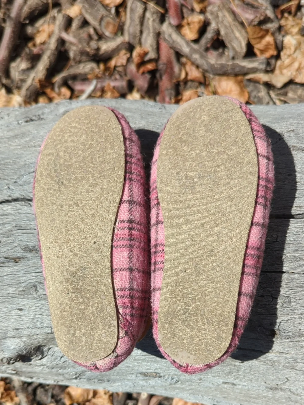 Minnetonka Slippers For Toddler, Pink Plaid, Little Kid Size 10